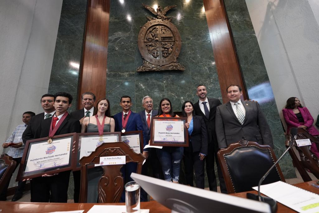 Entrega Congreso de Sinaloa Premio al Mérito Juvenil 2022 - H. Congreso ...