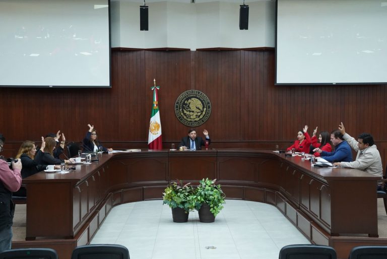 Diputados y diputadas de la Diputación Permanente sesionan en Salón Constituyentes.
