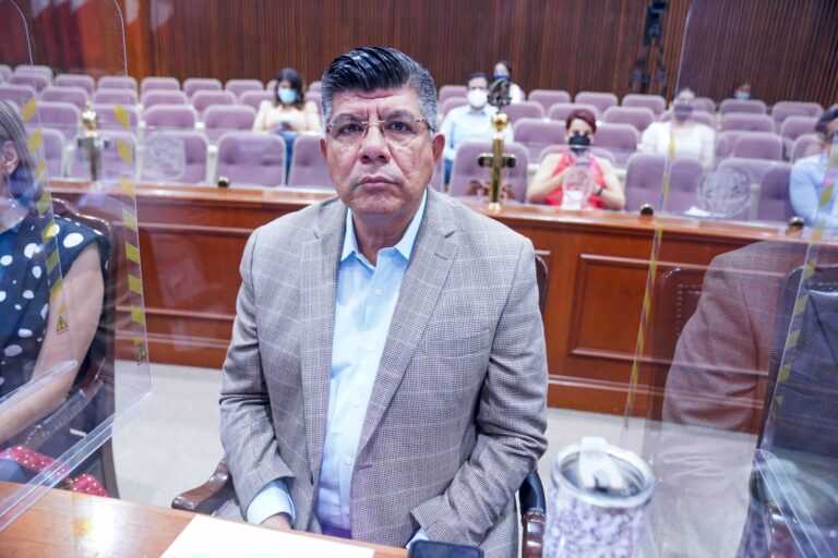 Dip. José Manuel Luque Rojas. Foto de archivo durante sesión del Congreso.