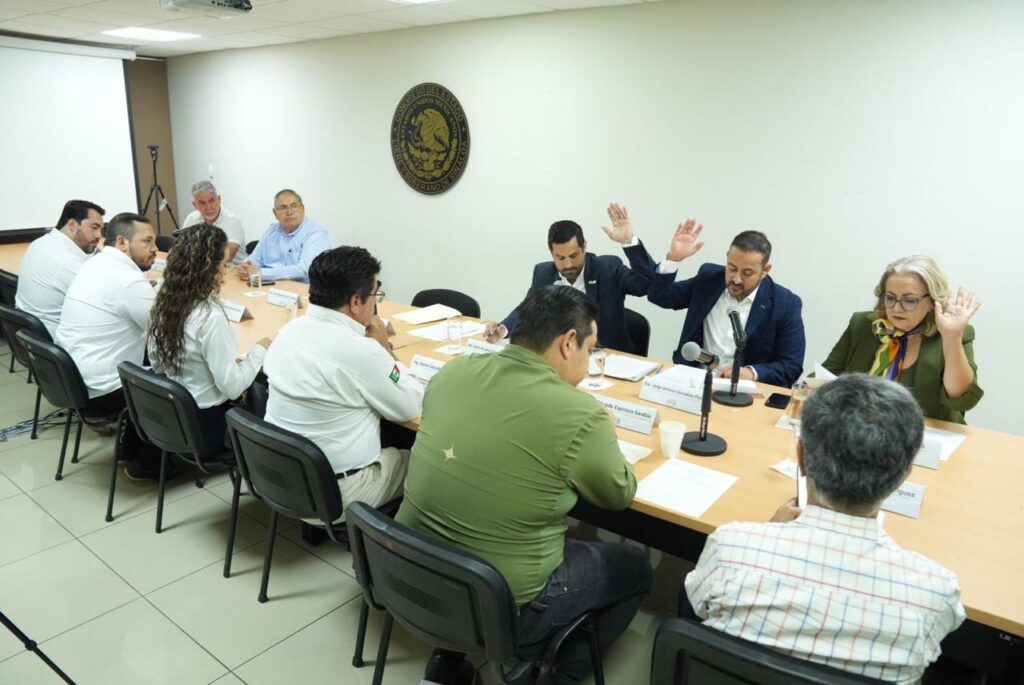 Comisión de Comunicaciones y Obras Públicas sostiene reunión con ...