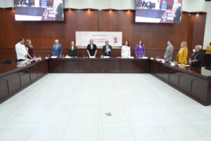 Diputadas y diputados se integran como Jurado.